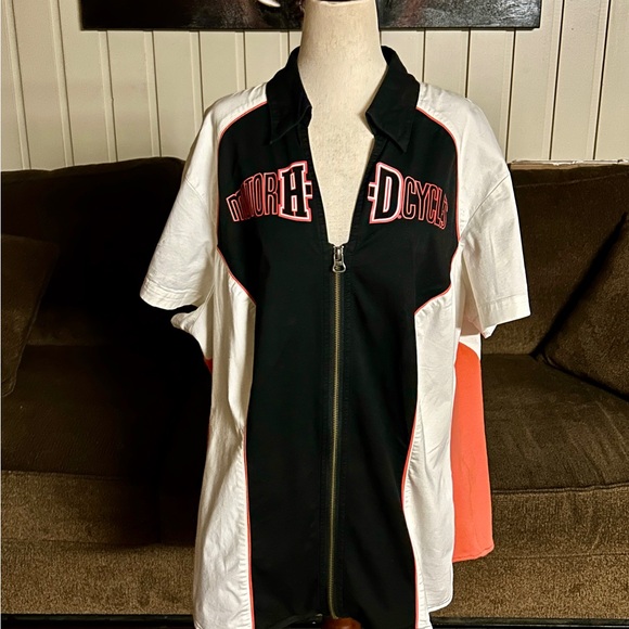 Harley Davidson • Women’s • Size 2X-Large • Black/ White • Shirt - Picture 13 of 13